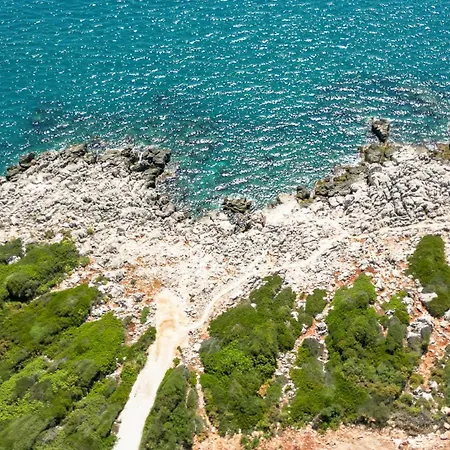 فيلة Upstate Luxurious دمرة